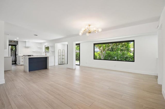 5 of 22 - 1789 Ne 35th St, Oakland Park, FL