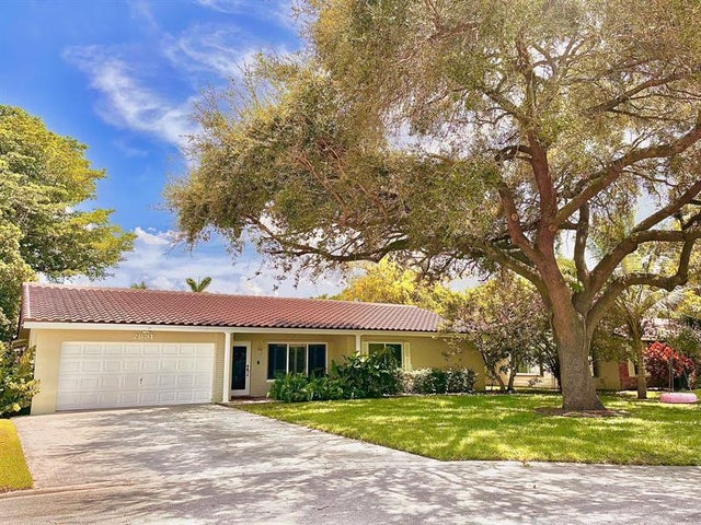 1 of 26 - 2831 Nw 88th Ter, Coral Springs, FL