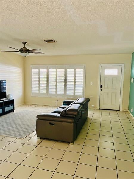 2 of 26 - 2831 Nw 88th Ter, Coral Springs, FL