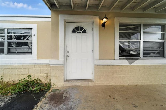 5 of 24 - 3196 N Seacrest Blvd, Boynton Beach, FL