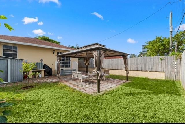 5 of 25 - 701 Ne 6th St, Hallandale, FL