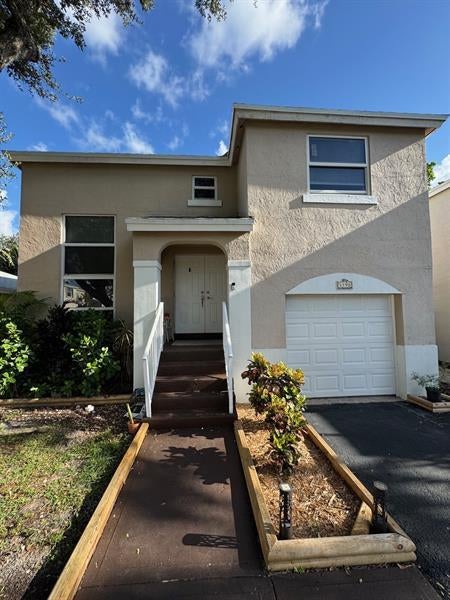 2 of 27 - 4190 Sw 70th Ter, Davie, FL