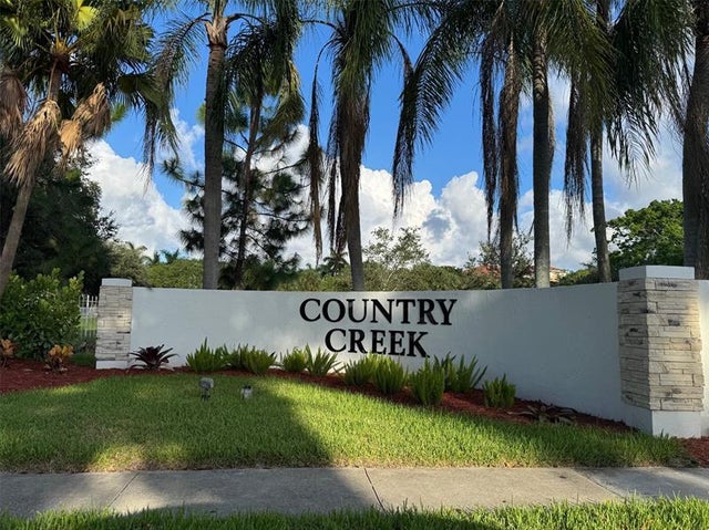 3 of 27 - 4190 Sw 70th Ter, Davie, FL