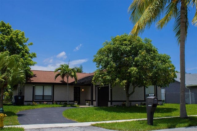 1 of 23 - 8211 Sw 13th Ct, North Lauderdale, FL