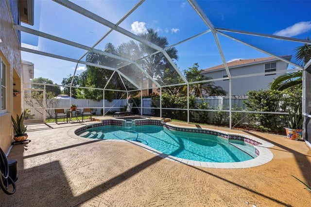 2 of 44 - 4813 Nw 14th Dr, Coconut Creek, FL