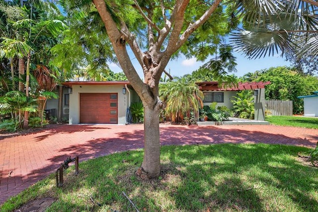 2 of 49 - 111 Ne 16th Ct, Fort Lauderdale, FL