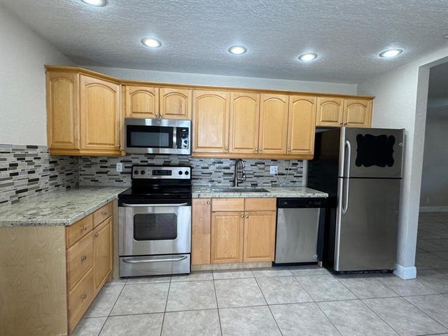 4 of 33 - 341 Nw 55th St, Fort Lauderdale, FL