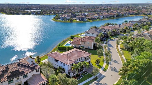 4 of 75 - 8765 Watercrest Circle, Parkland, FL
