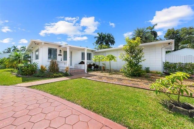 1 of 36 - 2910 Johnson St, Hollywood, FL