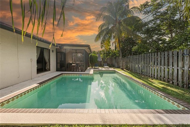1 of 42 - 3291 Sw 4th St, Deerfield Beach, FL