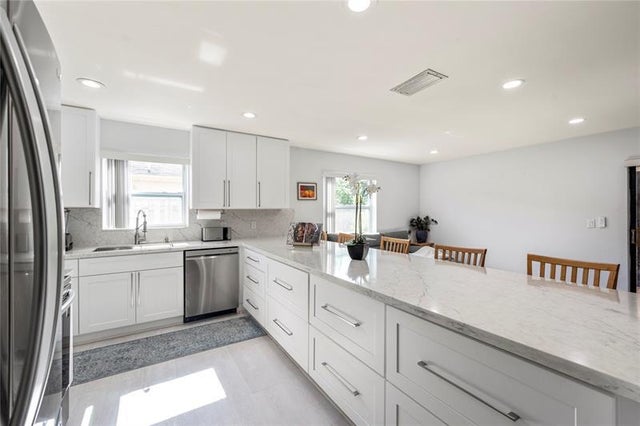 2 of 42 - 3291 Sw 4th St, Deerfield Beach, FL