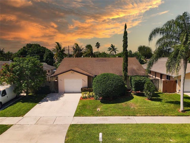 3 of 42 - 3291 Sw 4th St, Deerfield Beach, FL