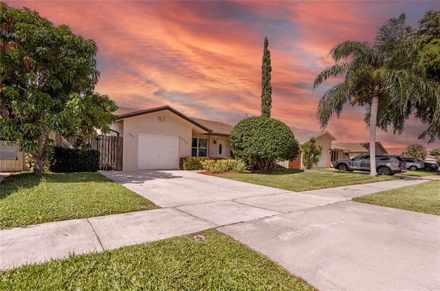 4 of 42 - 3291 Sw 4th St, Deerfield Beach, FL