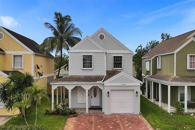 10010 Loquat St, Miramar