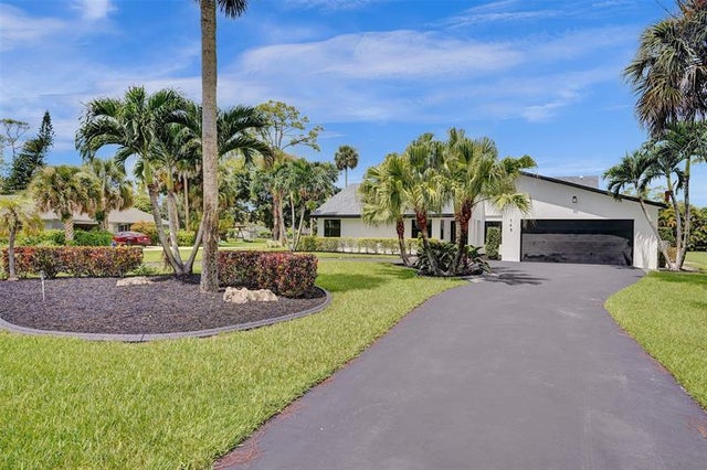 4 of 56 - 149 Forester Ct, Wellington, FL