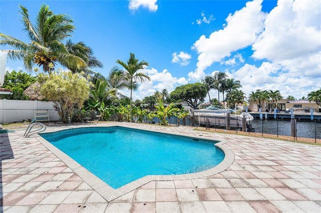 5 of 15 - 381 Se 6th Ter, Pompano Beach, FL