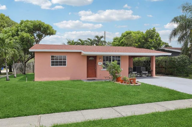 2 of 42 - 7591 Polk St, Hollywood, FL
