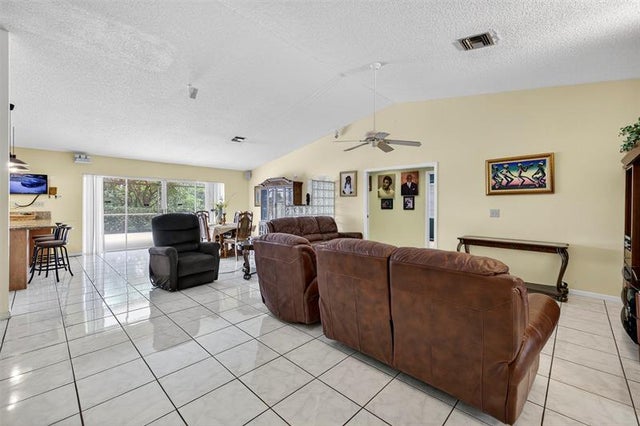 5 of 37 - 4760 Nw 73rd Ave, Lauderhill, FL