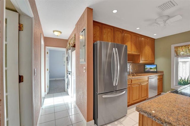 5 of 42 - 5562 Sw 1st Ct, Plantation, FL