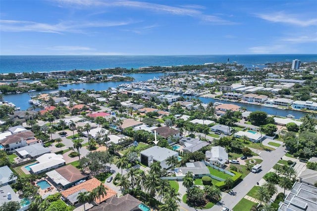 2 of 64 - 2728 Ne 31st St, Lighthouse Point, FL