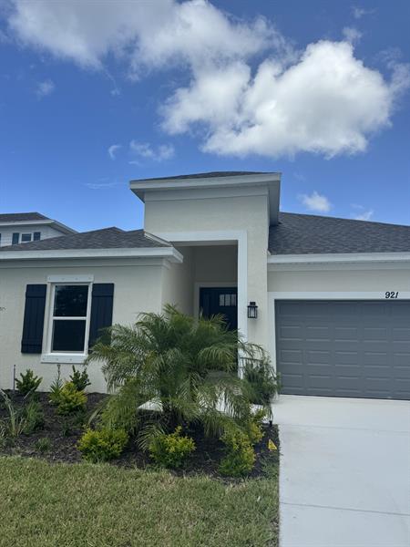2 of 40 - 921 Se Seasons Lane, Port St. Lucie, FL