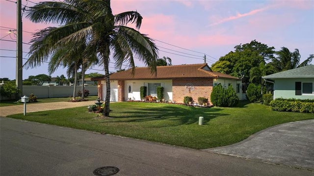 3 of 33 - 6901 Nw 95th Ter, Tamarac, FL