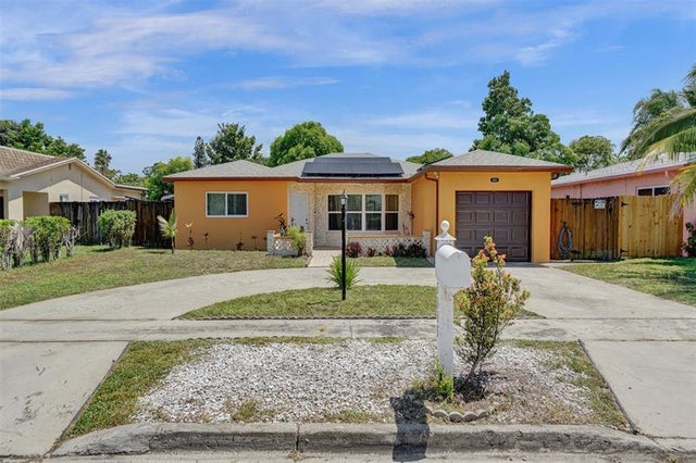 3 of 40 - 5335 Sw 8th Ct, Margate, FL