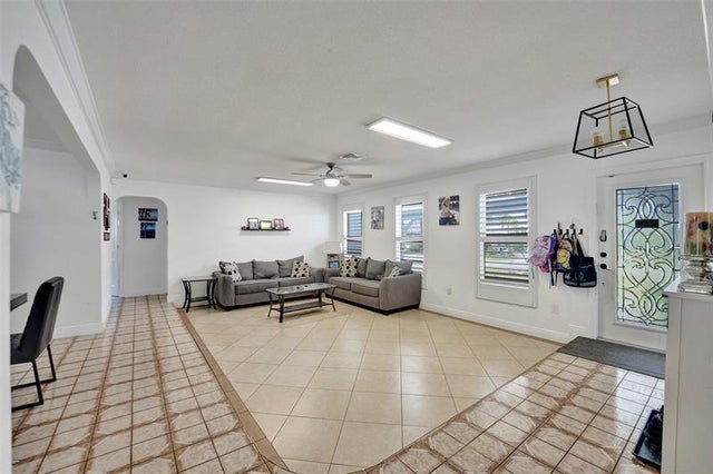 2 of 31 - 3611 N 33rd Ter, Hollywood, FL