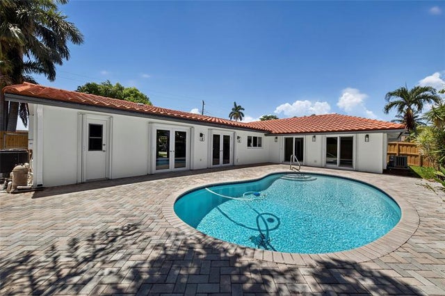 4 of 66 - 1461 Ne 57th Ct, Fort Lauderdale, FL