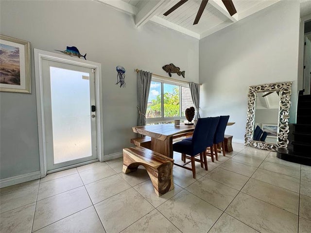 5 of 31 - 2413 Sugarloaf Ln, Fort Lauderdale, FL