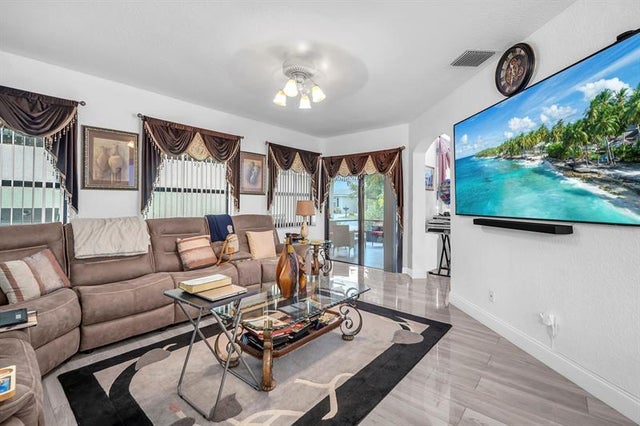 1 of 35 - 3471 Nw 112th Ave, Coral Springs, FL
