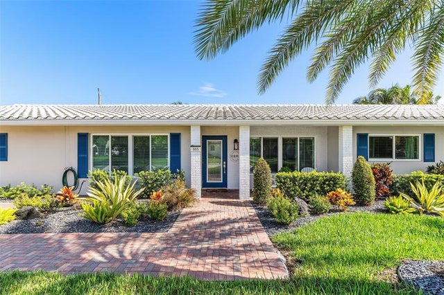 3 of 52 - 865 Ne 5th St, Deerfield Beach, FL