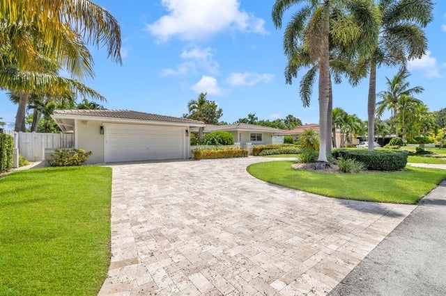 4 of 60 - 2800 Ne 21st Ave, Lighthouse Point, FL