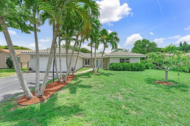 2 of 35 - 2757 Nw 83rd Ter, Coral Springs, FL