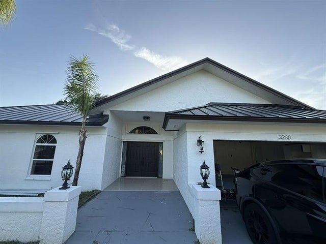 1 of 7 - 3230 Sw Alexander Ct, Palm City, FL