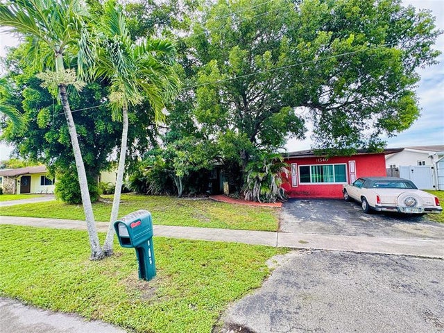 2 of 7 - 11540 Sheridan St, Pembroke Pines, FL