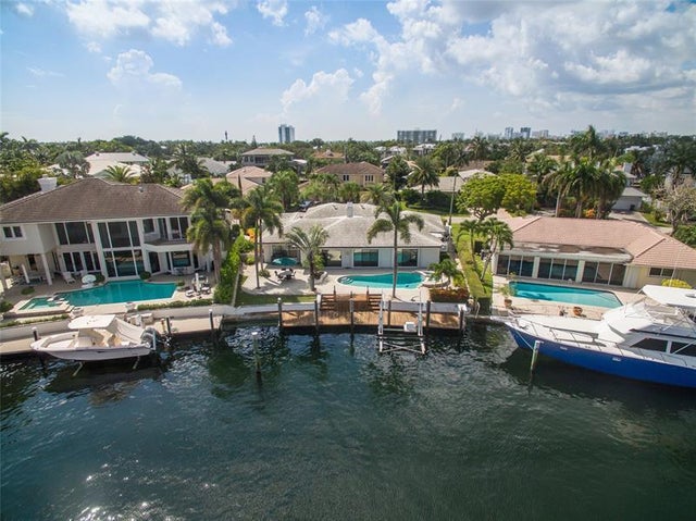 2 of 49 - 2365 Ne 28th St, Lighthouse Point, FL