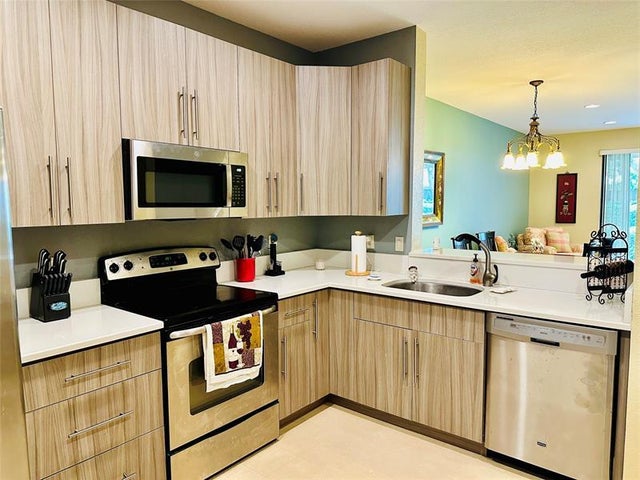 3 of 15 - 3878 Tree Top Dr, Weston, FL