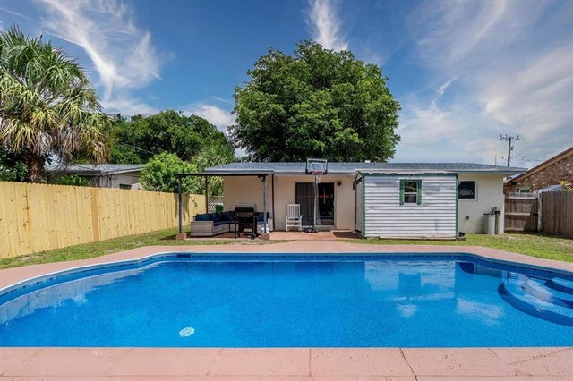 1 of 42 - 7160 Venetian St, Miramar, FL