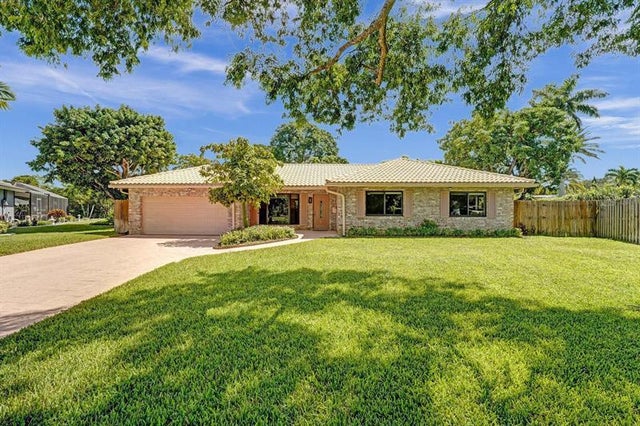 4 of 55 - 640 Sw 62nd Ave, Plantation, FL
