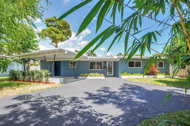 1 of 15 - 121 Se 8th St, Pompano Beach, FL