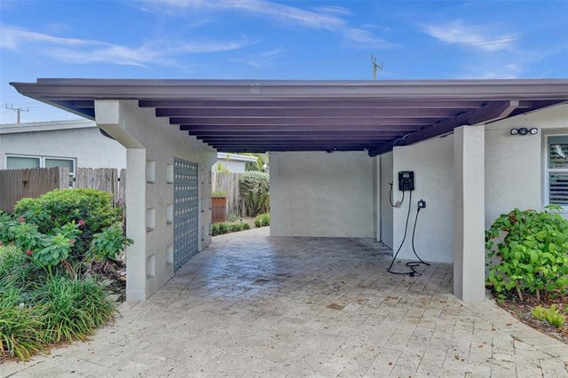 2 of 41 - 4120 Ne 20th Ave, Fort Lauderdale, FL