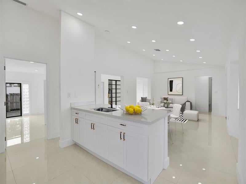 200 Se 7th St, Dania