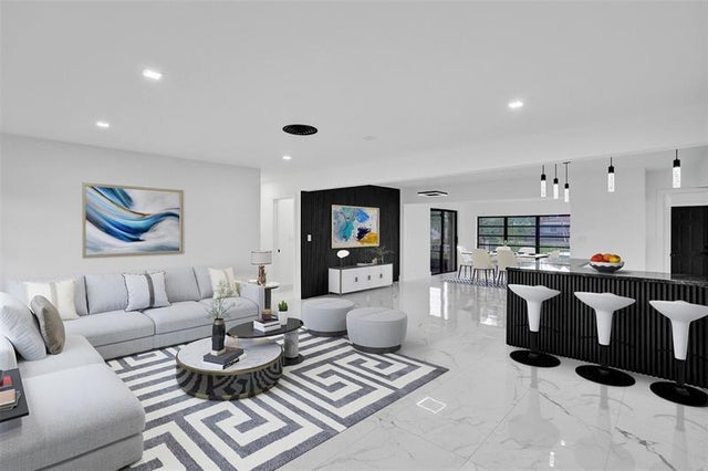1 of 33 - 5840 Sw 14th St, Plantation, FL
