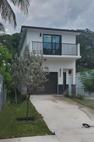 2 of 21 - 431 Nw 7th Ter, Fort Lauderdale, FL