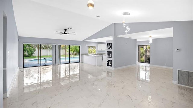 3 of 50 - 11020 Nw 8th Ct, Coral Springs, FL