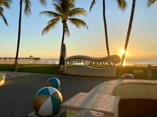4 of 5 - 4046 Eastridge Cir, Deerfield Beach, FL