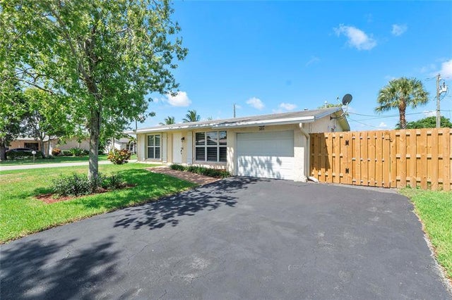 3 of 32 - 3811 Nw 113th Ave, Sunrise, FL