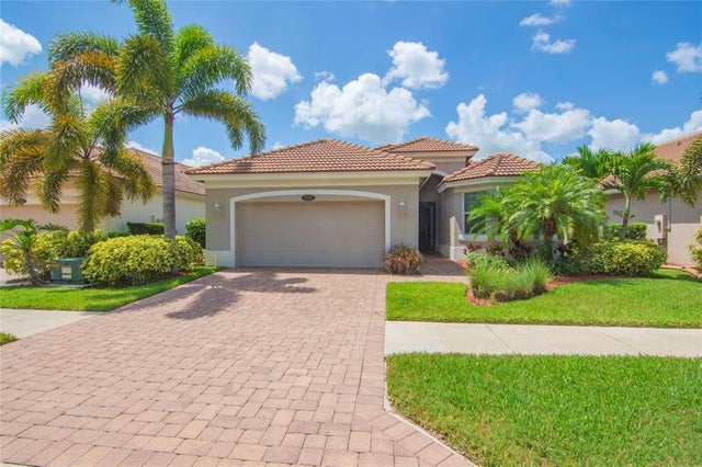 1830 Berkshire Cir, Vero Beach