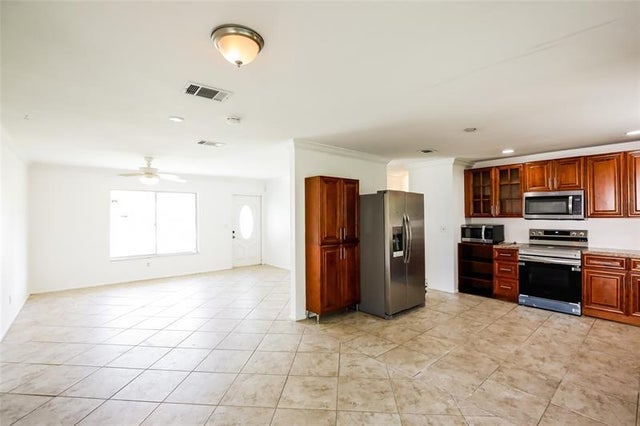 3 of 13 - 2132 Se Shelter Dr, Port St. Lucie, FL